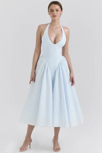 Abito estivo midi con scollo all’americana in twill di cotone blu chiaro “Marilyn”