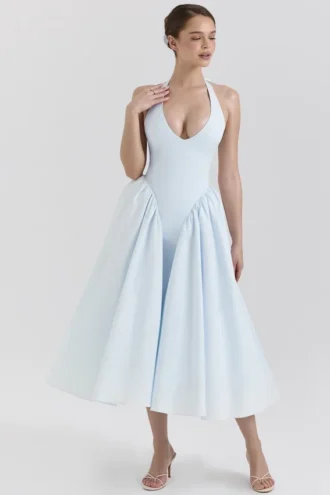 Abito estivo midi con scollo all’americana in twill di cotone blu chiaro “Marilyn”