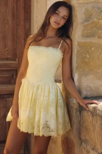 Abito in cotone con pizzo broderie anglaise personalizzato Chloe Lemon