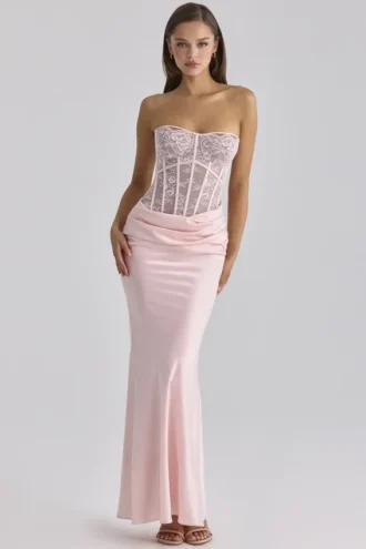Abito lungo a corsetto in pizzo rosa e raso “Ayana”