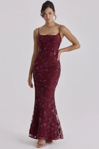 Abito lungo a corsetto Naima color vino con decorazioni ricamate a mano – Edizione limitata