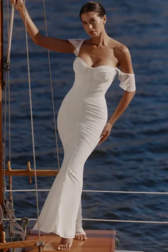 Abito lungo bianco con arricciature in rete “Antonella”