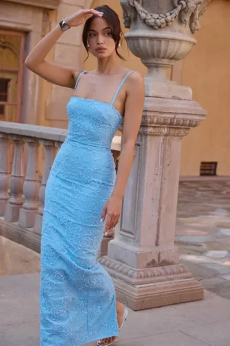 Abito lungo con ricami floreali Eva in blu toscano