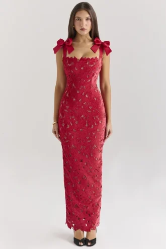 Abito lungo in pizzo e velluto rosso Tiff Holly