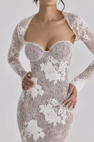 Abito lungo in pizzo ricamato color avorio Lucienne – Edizione limitata