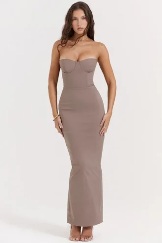 Abito lungo senza spalline con corpetto a corsetto Lucia Taupe
