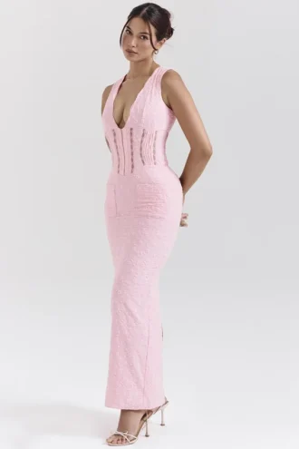 Abito lungo Sophina Perfectly Pink con scollo profondo in broderie anglaise