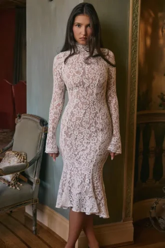 Abito midi aderente in pizzo avorio vintage “Sophia”