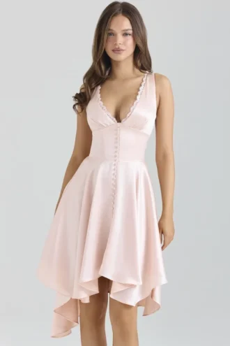 Abito midi asimmetrico con orli a fazzoletto in raso rosa Sabella