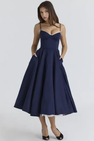 Abito midi in raso e tulle blu navy “Mademoiselle”