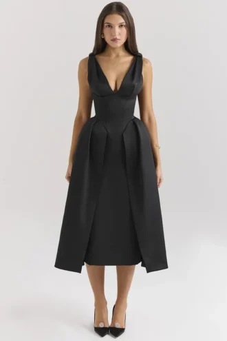 Abito midi in raso nero con spalline intrecciate “Paloma”
