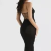 Abito midi nero Amirah con cristalli decorati