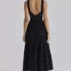 Abito midi nero in cotone con ricami broderie anglaise “Ava”