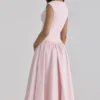 Abito midi rosa in cotone con maniche ad aletta Kaia