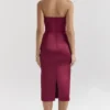 Abito midi senza spalline in raso Santana Berry