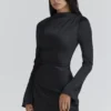 Abito mini a maniche lunghe in raso nero Lulu