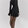 Abito mini con godet in crêpe elasticizzato nero “Francesca”