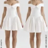 Abito mini con spalle scoperte in twill bianco Elida