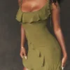 Abito mini con volant Marcia Olive