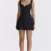 Abito mini nero con pieghe Tilly Abito mini nero con pieghe Tilly