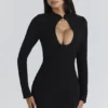 Abito mini nero in crêpe con scollo a goccia “Lotus”