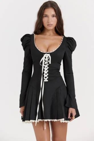 Abito mini plissettato Larisa nero e crema