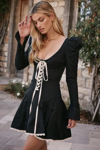 Abito mini plissettato Larisa nero e crema