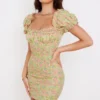 Abito mini vintage a maniche a sbuffo con motivo floreale Tanaya