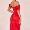 Abito rosso in raso con spalle scoperte Loretta