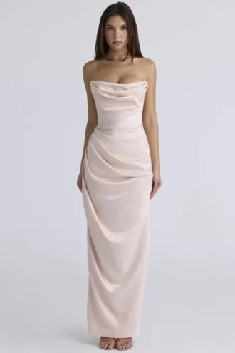 Abito senza spalline in raso color champagne di Adrienne