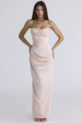 Abito senza spalline in raso color champagne di Adrienne