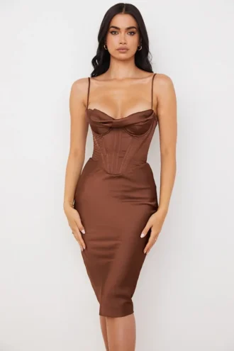 Abito sottoveste a corsetto in raso color cioccolato Myrna