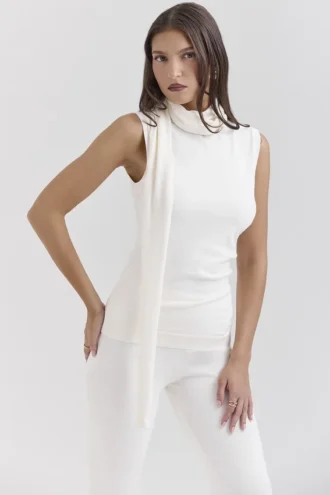 Canotta drappeggiata e sciarpa in cashmere color avorio Clementine