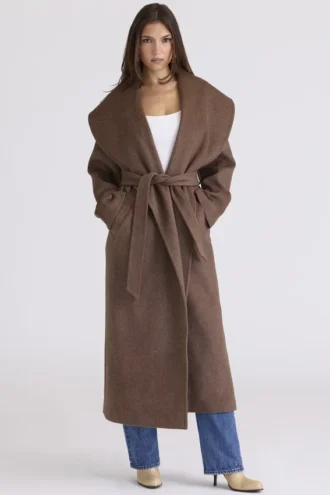 Cappotto in lana marrone con collo a scialle Cocoon