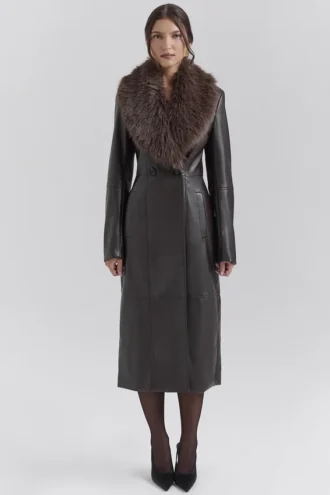 Cappotto in pelle vegana con bordi in pelliccia sintetica Marcel Brown
