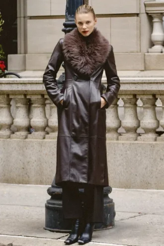 Cappotto in pelle vegana con bordi in pelliccia sintetica Marcel Brown