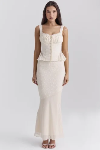 Gonna lunga in cotone color crema con ricami inglesi Lana Vintage